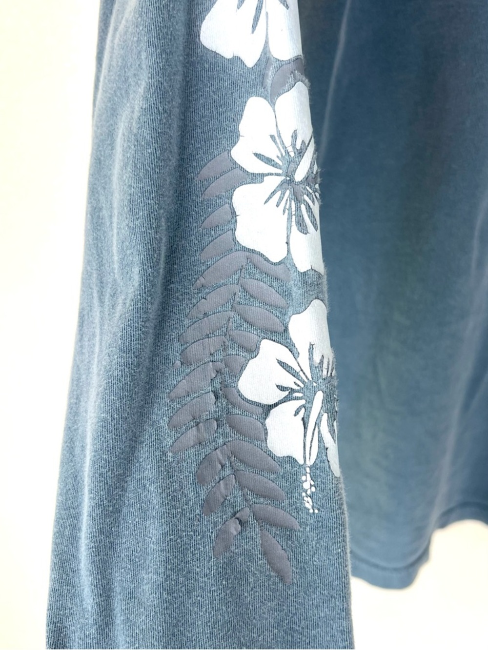 Vintage 90s Y2K Long Sleeve Blue Hawaiian Floral Graphic Women's Top - Picture 3 of 7